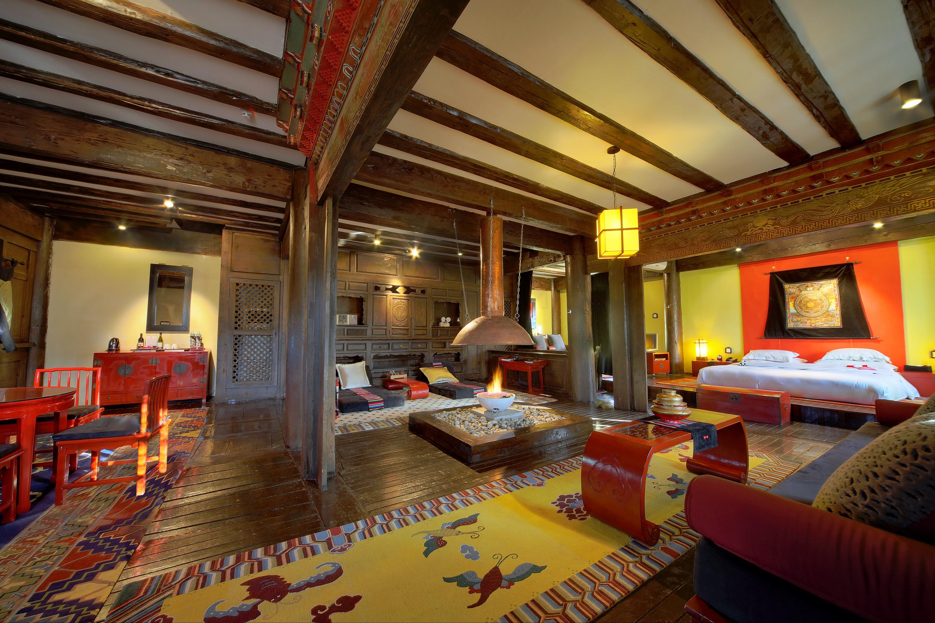 Banyan Tree Ringha Hotel Shangri-La Exterior photo